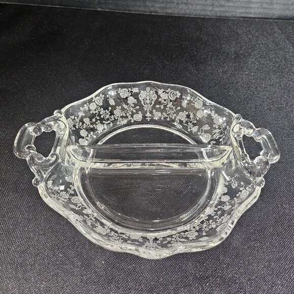 Elegant Cambridge "Rose Point" Etched Floral Divided 2 Part Dish Circa 1934-1958 - Picture 3 of 9